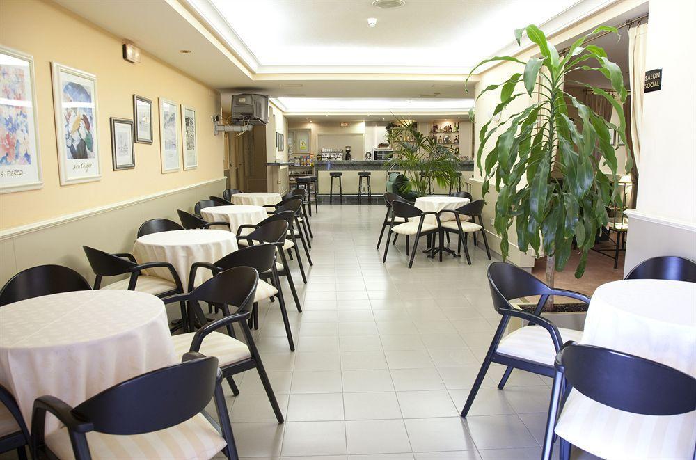 Motel Jardin Oleiros Exteriör bild