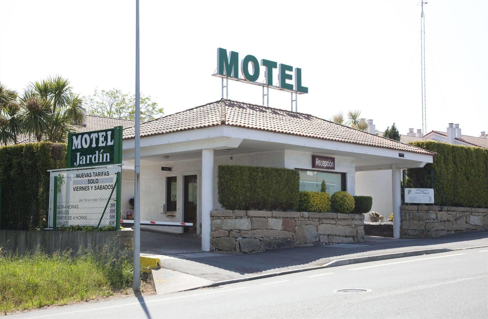 Motel Jardin Oleiros Exteriör bild