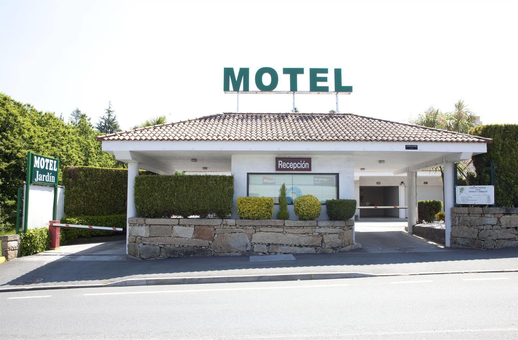 Motel Jardin Oleiros Exteriör bild